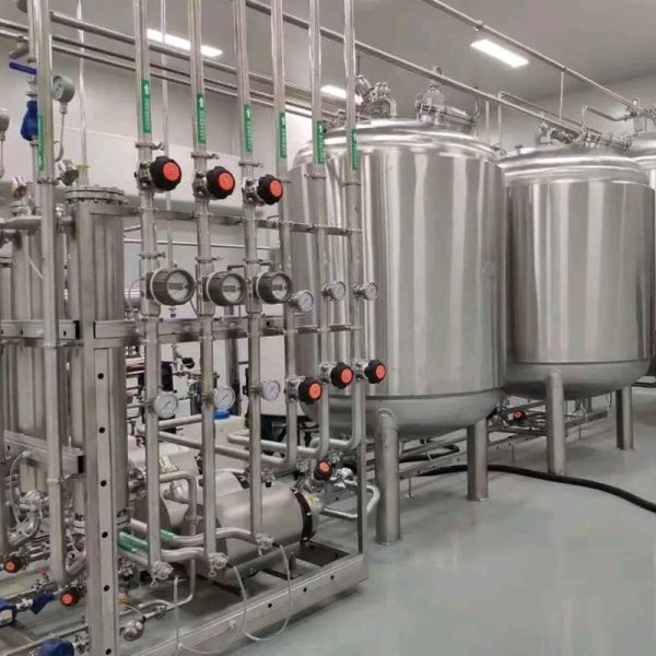 Stainless-Steel-Water-Tank